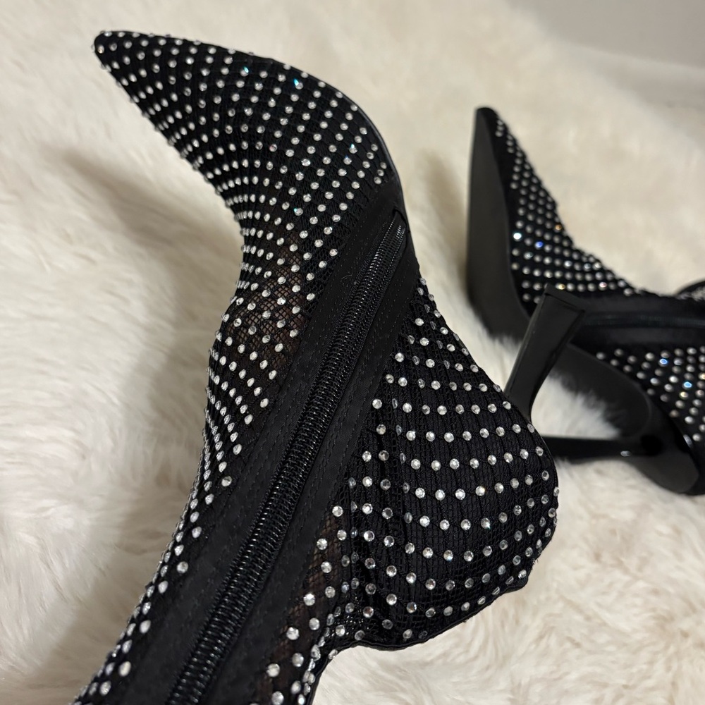 NWOT Elegant Black Studded Heeled Boots - Picture 9 of 9